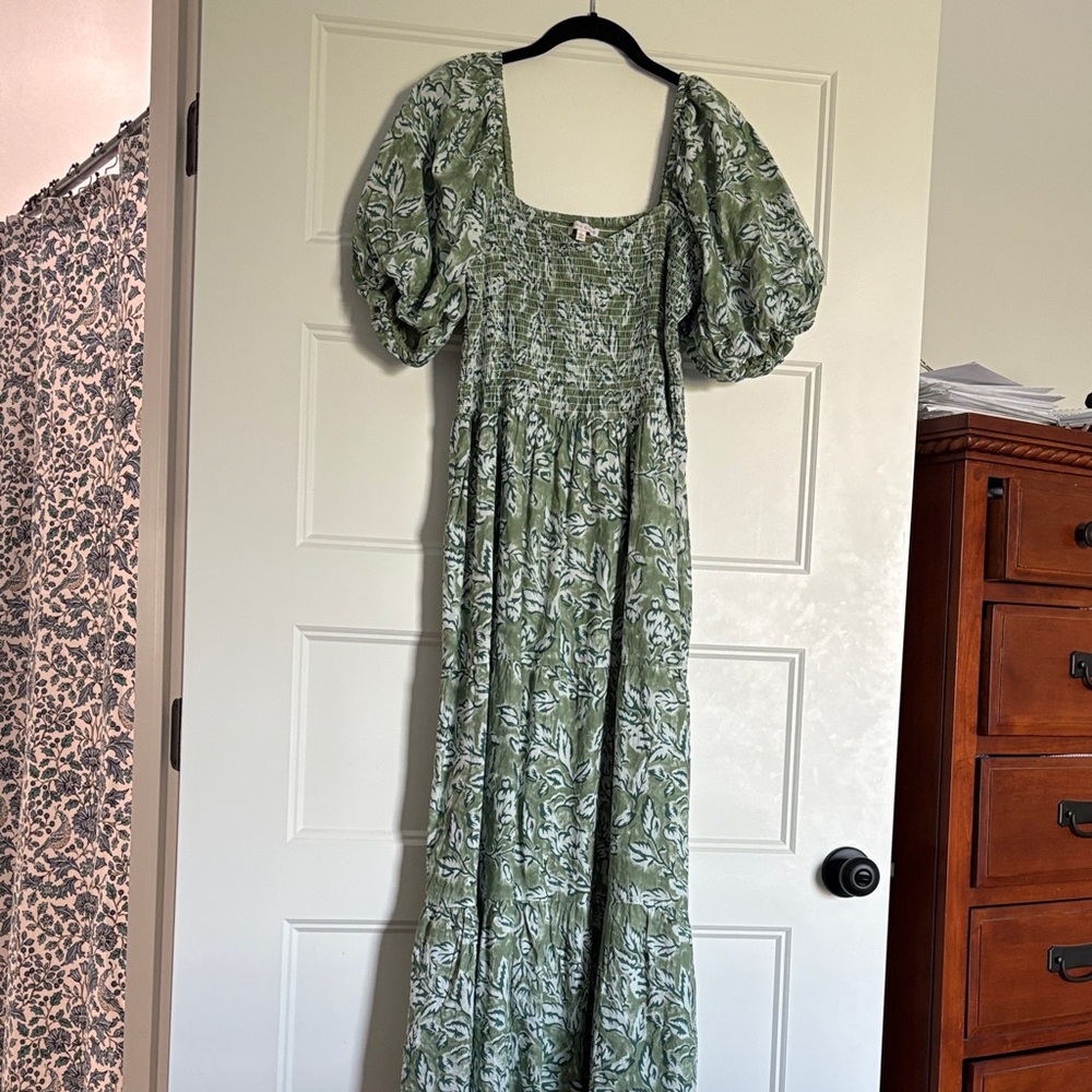 Anna cate apple mist print Maxi Dress